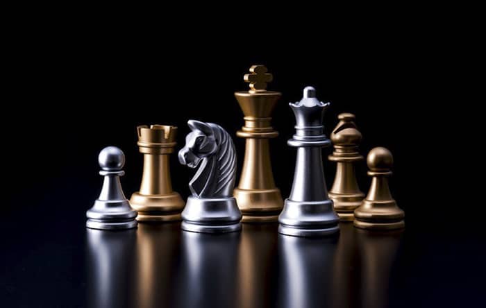 ♟ اولین بار که با شطرنج آشنا شدم، فکر کردم بازیش فقط با شاه و وزیره!